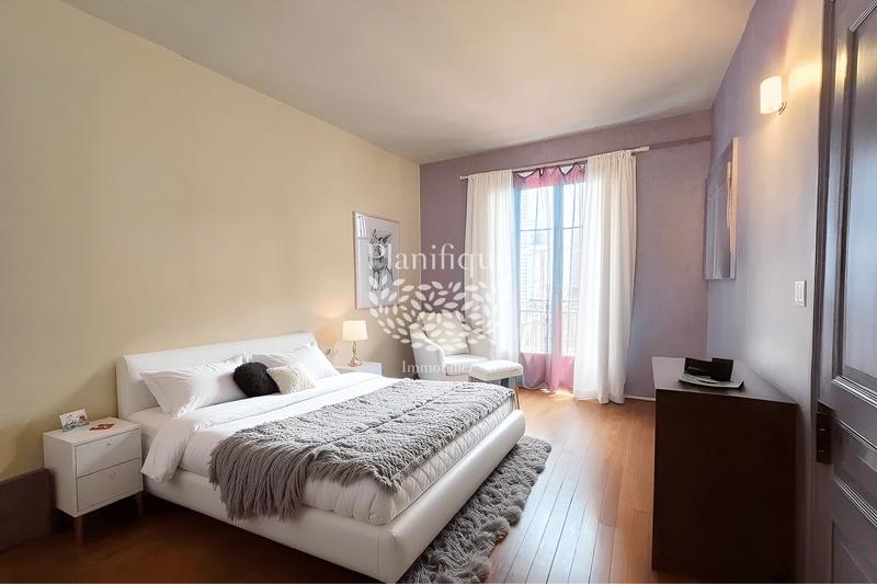 Appartement - 128 m² - 4 pièces