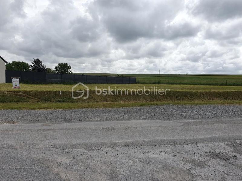 Terrain constructible - 898 m²