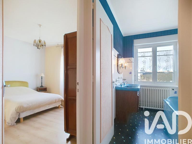 Maison - 162 m² - 8 pièces