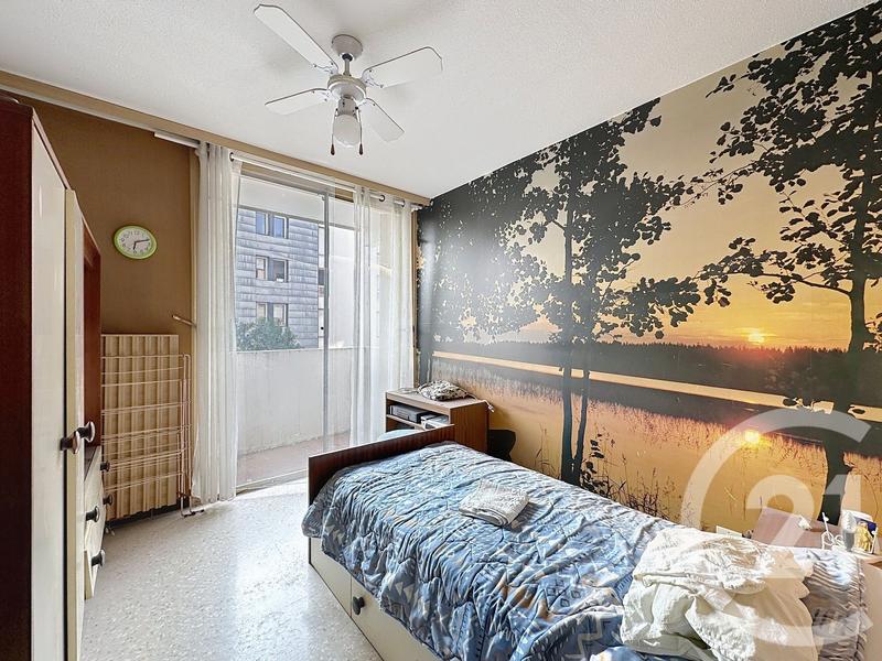 Appartement - 103 m² - 6 pièces