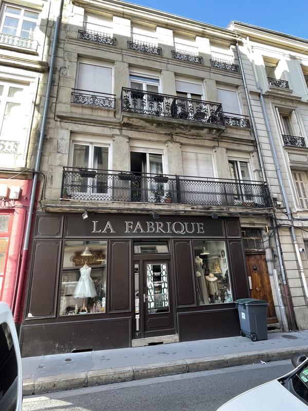 Local commercial - 102 m²