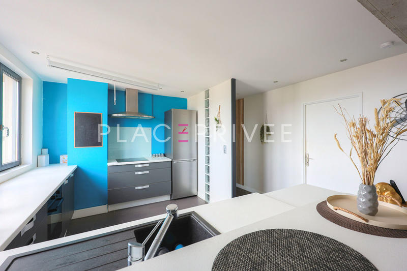 Appartement - 94 m² - 5 pièces