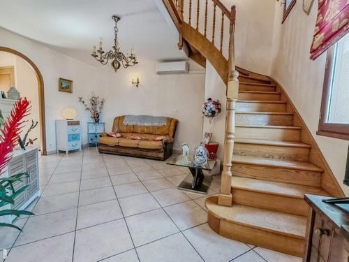 Maison - 144 m² - 8 pièces