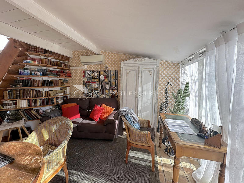 Mas - 400 m² - 14 pièces