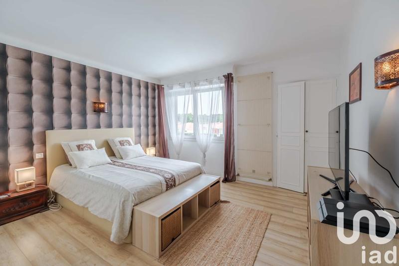 Maison - 186 m² - 7 pièces