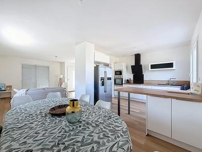 Maison - 141 m² - 5 pièces