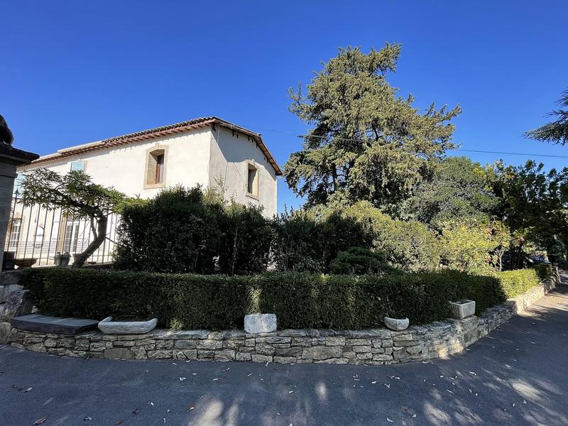 Bastide - 379 m² - 9 pièces