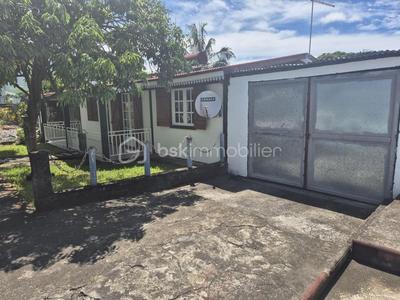 Maison traditionnelle - 70 m² - 4 pièces