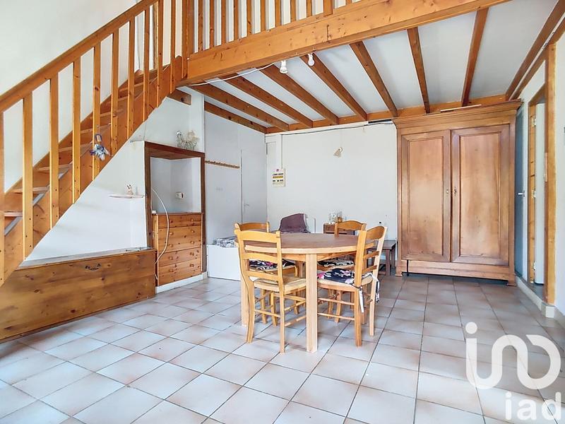 Maison - 285 m² - 16 pièces