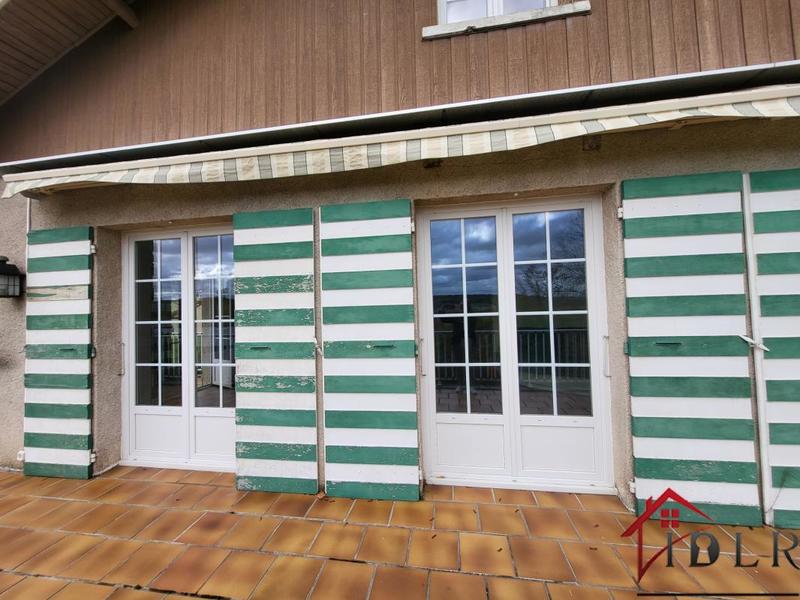 Maison - 234 m² - 8 pièces