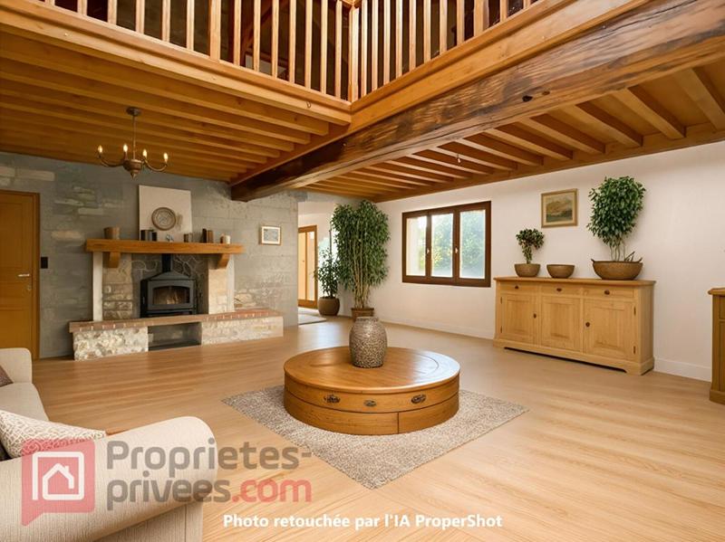 Maison - 263 m² - 9 pièces