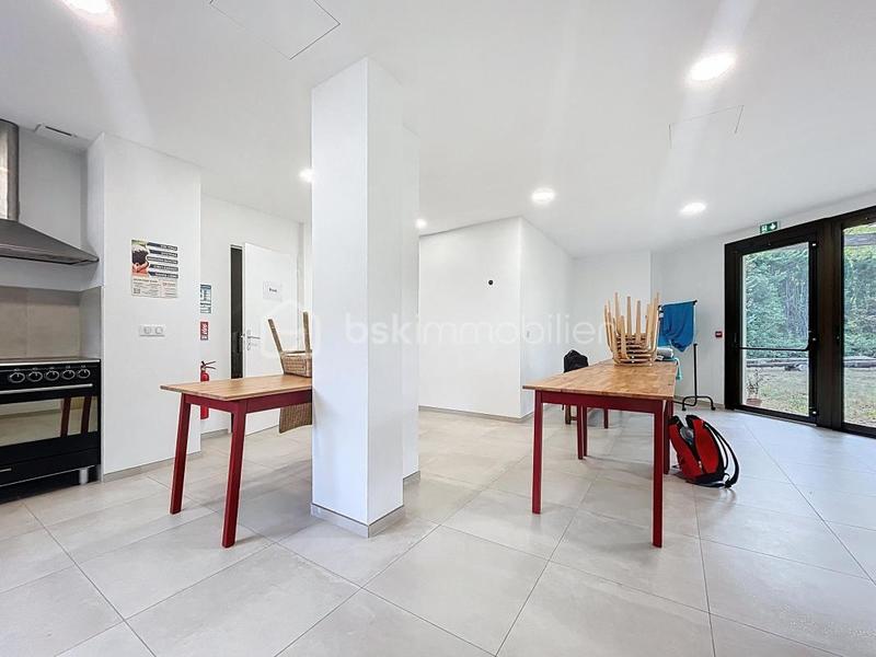 Local commercial - 430 m² - 9 pièces