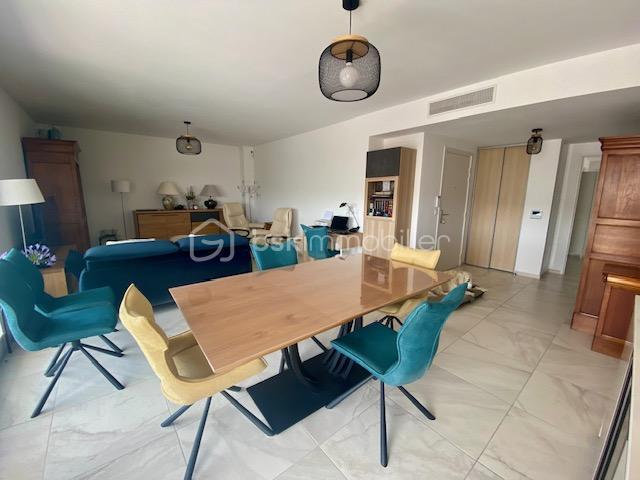 Appartement - 103 m² - 5 pièces