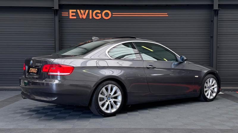 Bmw Série 3 Coupe 330d 231 Luxe + Toit Ouvrant