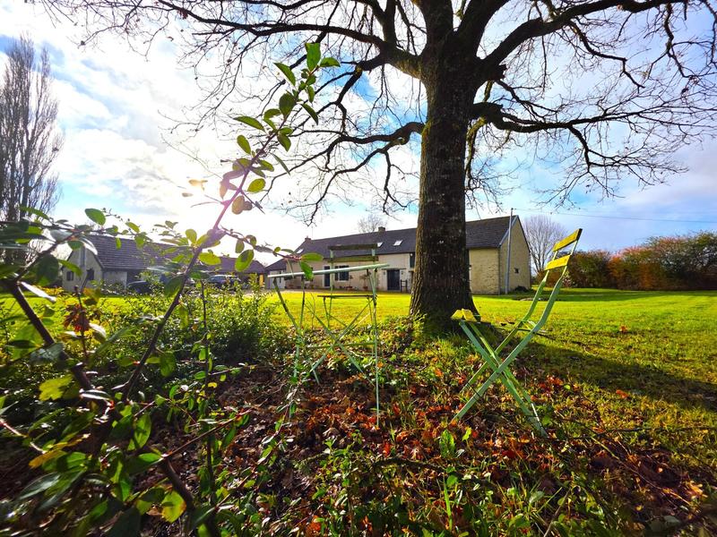 Maison - 200 m² - 9 pièces