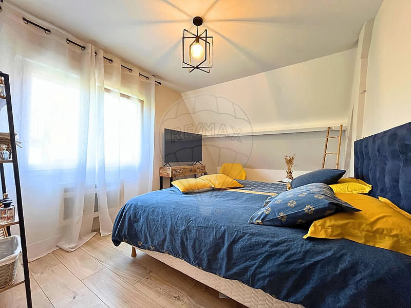 Maison - 140 m² - 7 pièces