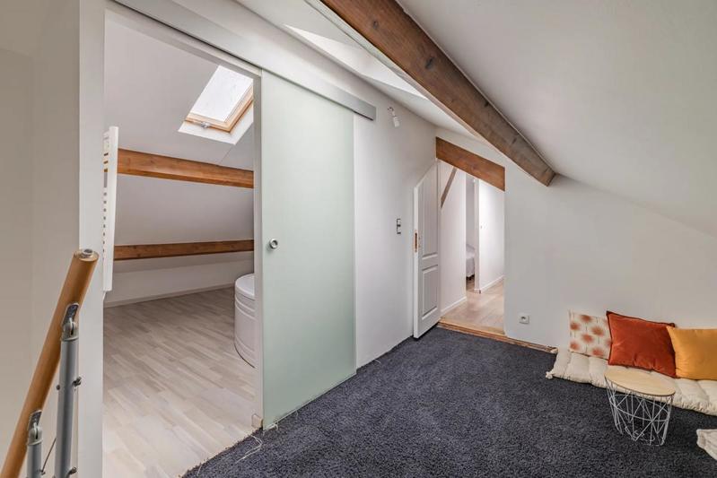 Maison - 95 m² - 5 pièces