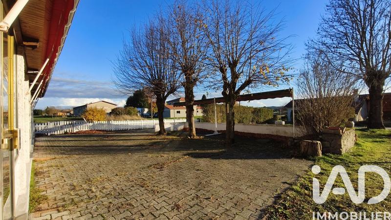 Maison de village - 426 m² - 14 pièces