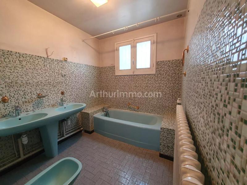 Maison - 138 m² - 8 pièces