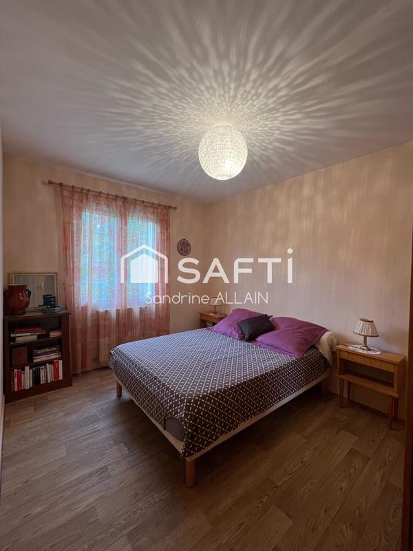 Maison - 94 m² - 5 pièces