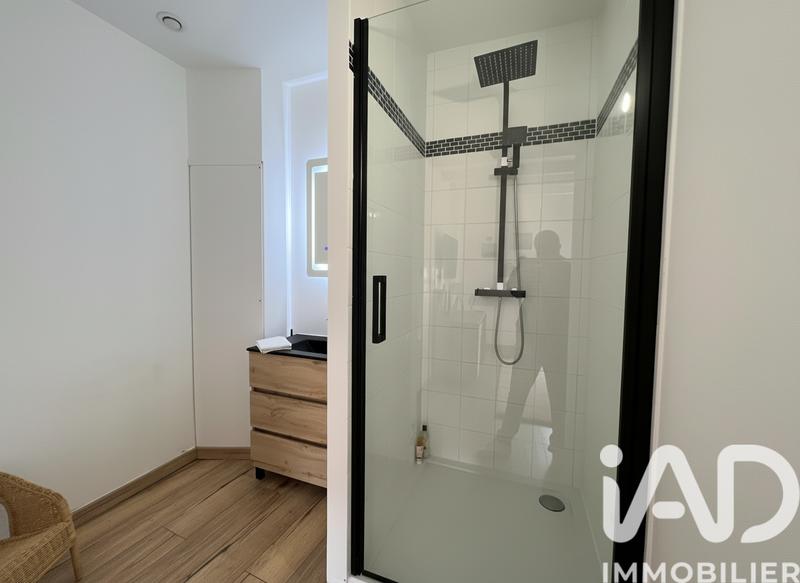 Maison - 335 m² - 12 pièces