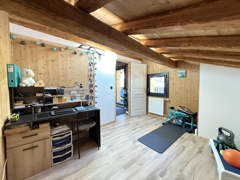 Maison - 85 m² - 4 pièces