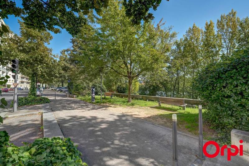 Appartement - 150 m² - 4 pièces