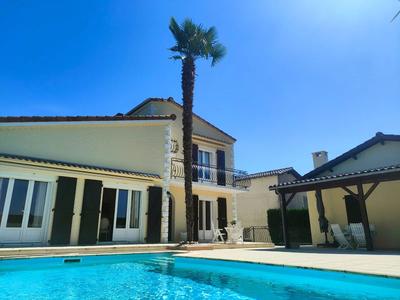 Villa - 175 m² - 6 pièces