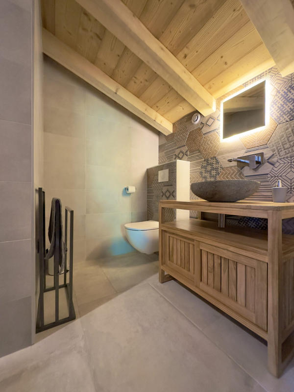 Châlet - 607 m² - 16 pièces