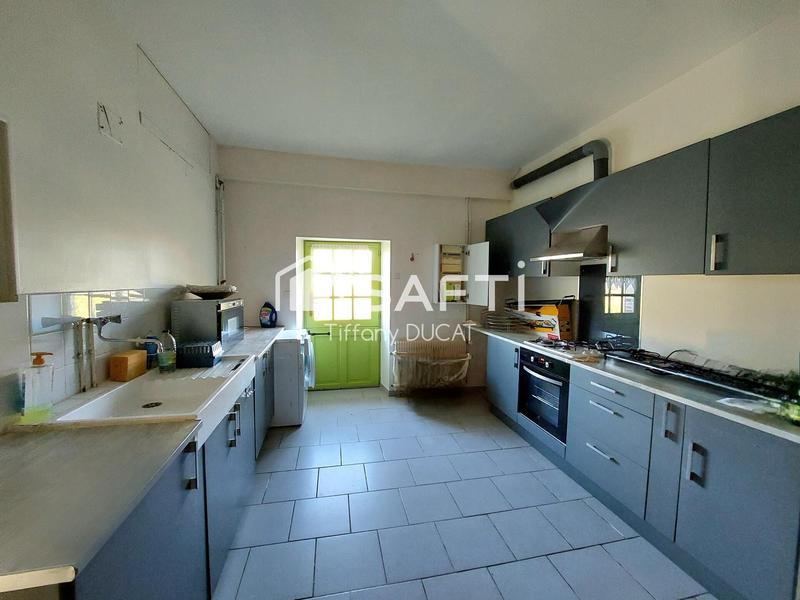 Maison - 179 m² - 6 pièces