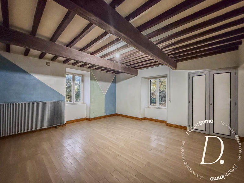 Maison - 230 m² - 7 pièces