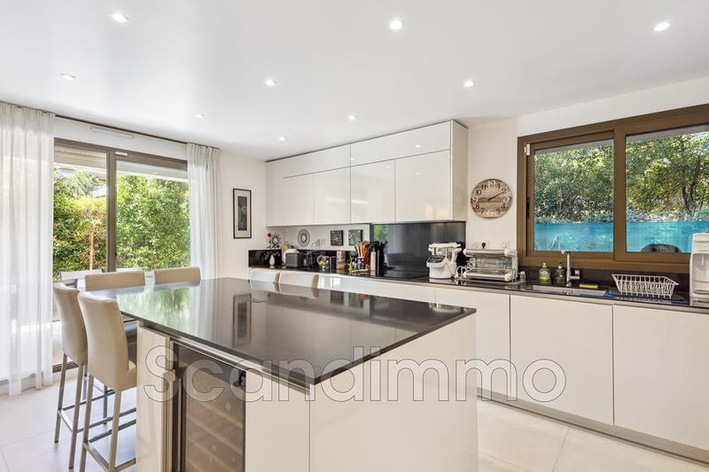 Appartement - 101 m² - 4 pièces