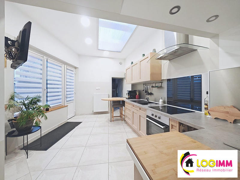 Maison - 106 m² - 5 pièces