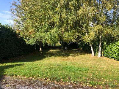 Terrain constructible - 898 m²