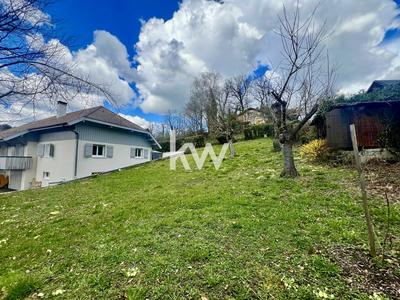 Maison - 218 m² - 7 pièces