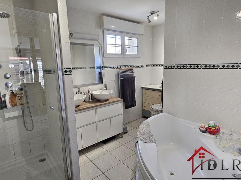 Maison - 168 m² - 5 pièces