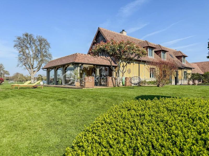 Propriété - 187 m² - 7 pièces