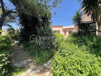 Maison traditionnelle - 100 m² - 4 pièces