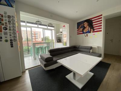 Appartement - 157 m² - 8 pièces