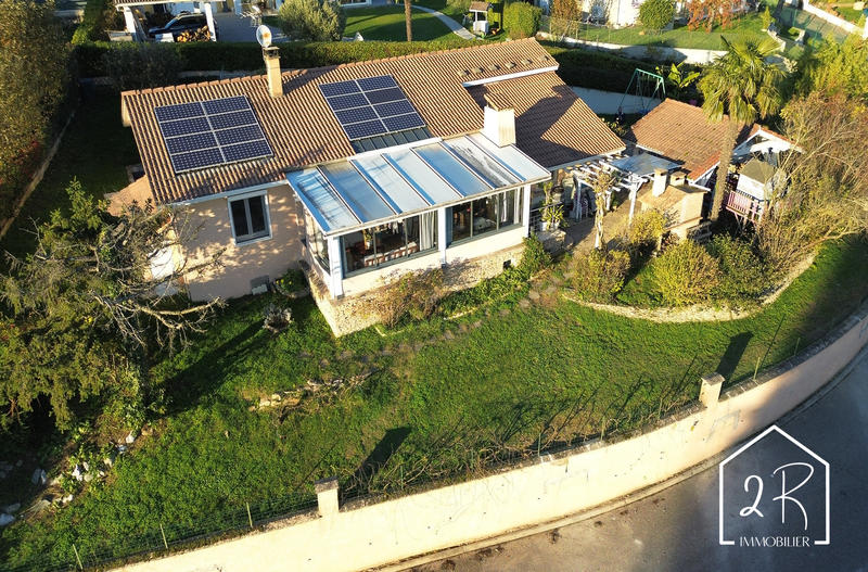 Maison - 145 m² - 6 pièces