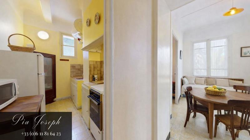 Appartement - 85 m² - 7 pièces