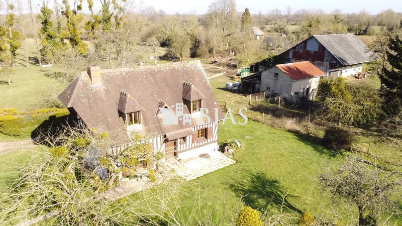 Maison traditionnelle - 105 m² - 4 pièces