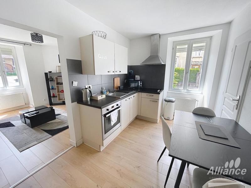 Immeuble - 305 m² - 15 pièces