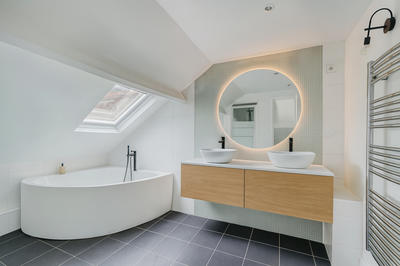 Maison - 145 m² - 6 pièces