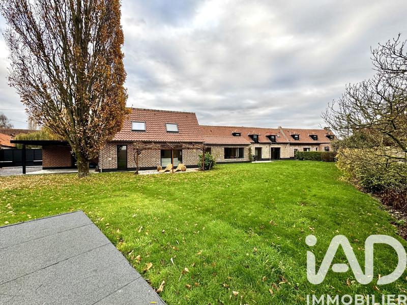 Maison - 210 m² - 5 pièces