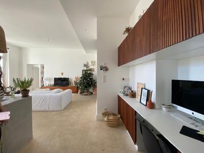 Appartement bourgeois - 95 m² - 3 pièces