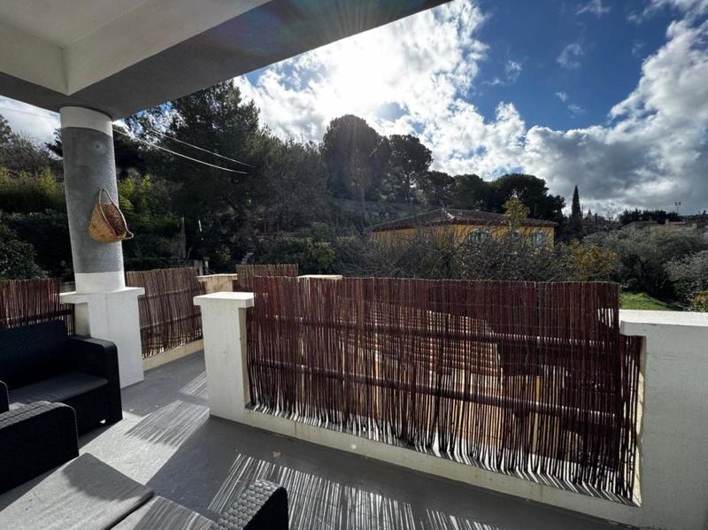 Appartement - 75 m² - 4 pièces