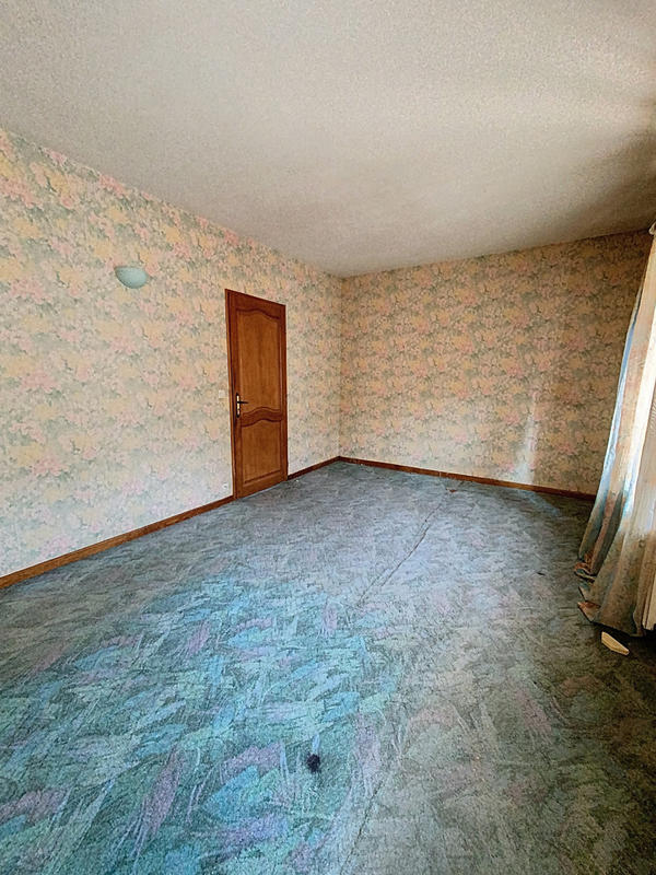 Maison - 144 m² - 9 pièces