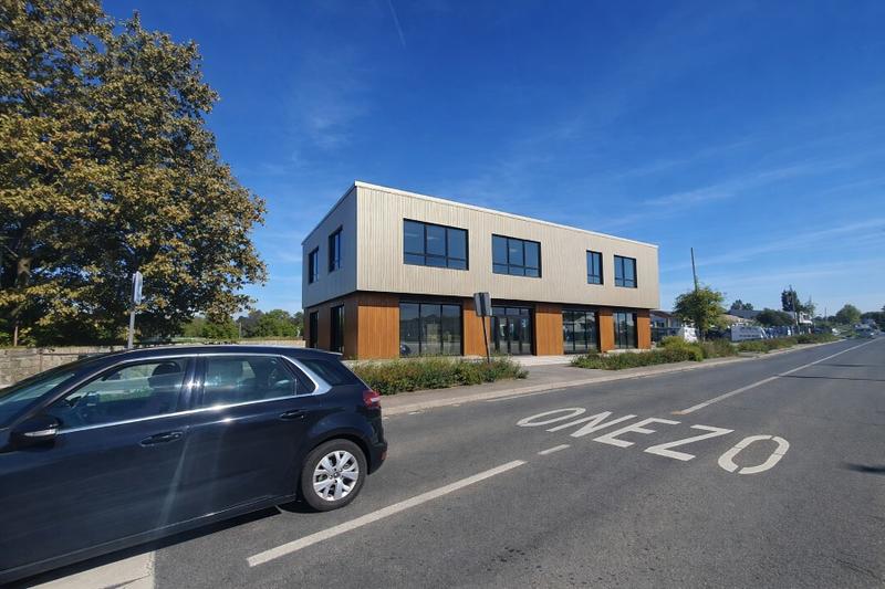 Local commercial - 370 m²