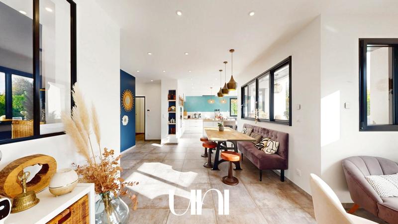 Maison - 185 m² - 6 pièces